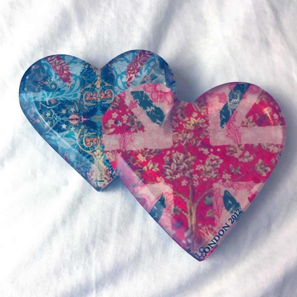 Patterned Heart Pin NWOT